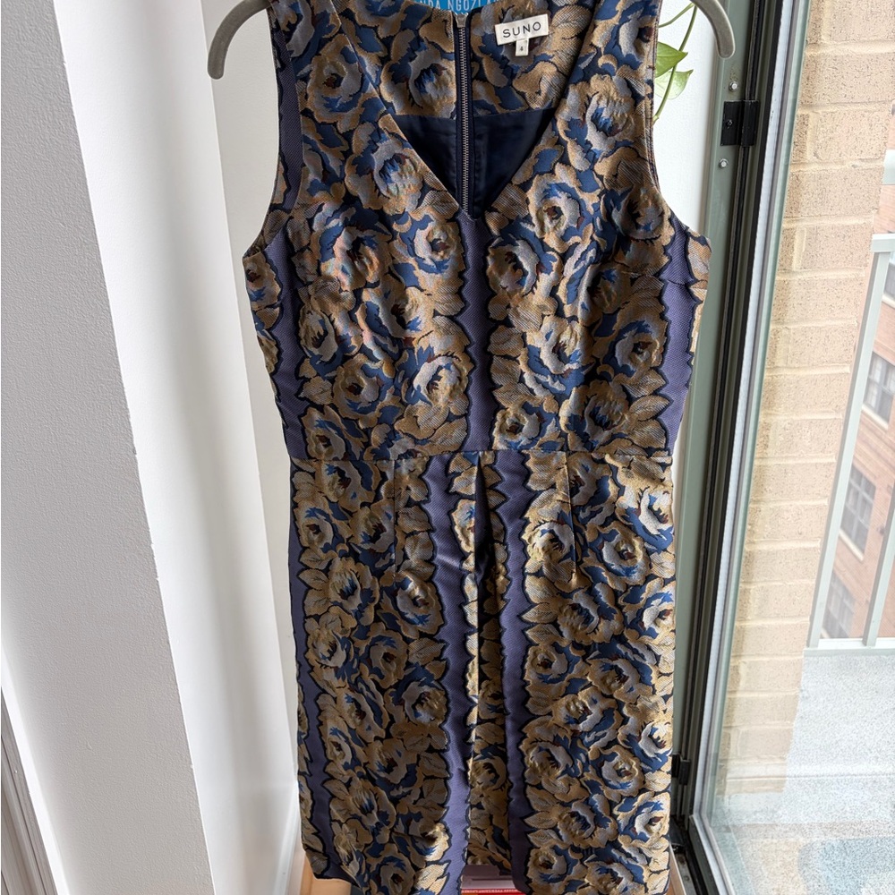 Sleeveless Navy Blue Floral Jacquard Dress | SUNO